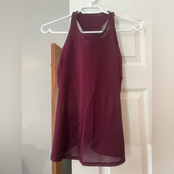 Lululemon mesh top with built in bra - Picture 1 of 2